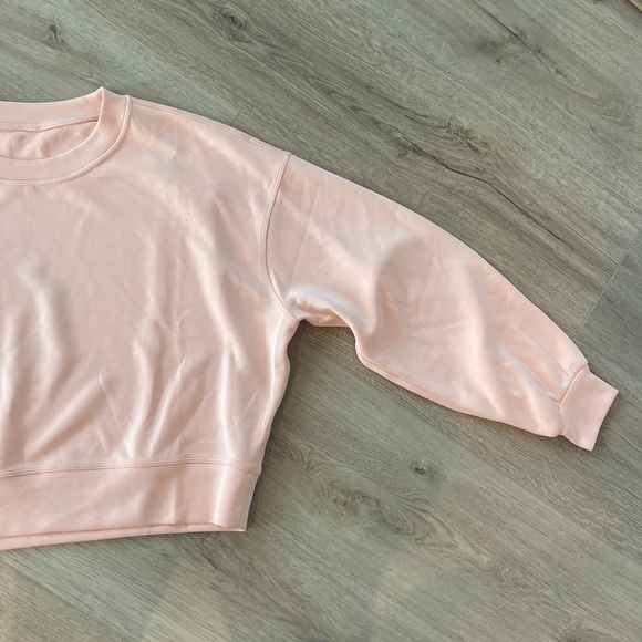 Lululemon Perfectly Oversized Cropped Crew - Picture 3 of 5